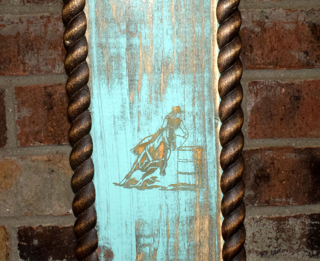 24" USB Rustic Barrel Racer lamp - With USB Outlet image 3