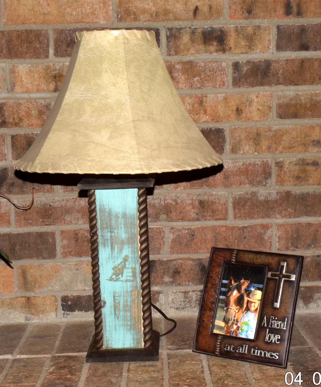 24" USB Rustic Barrel Racer lamp - With USB Outlet image 2